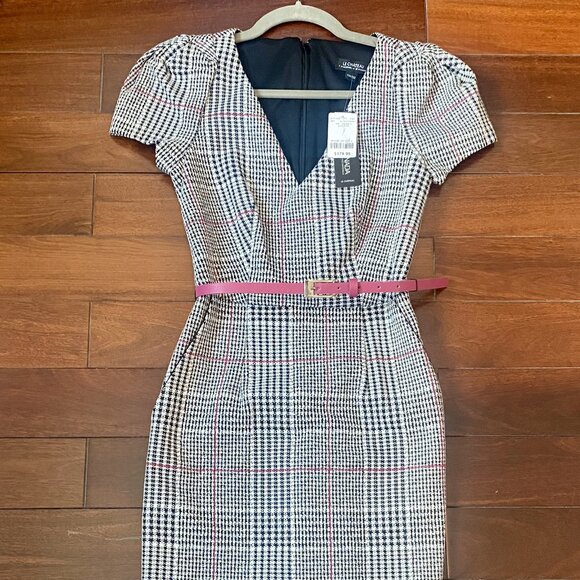 *NWT* Made in Canada Check-Print V-Neck Belted Dress (with pockets!) - Size XXS - Picture 8 of 16